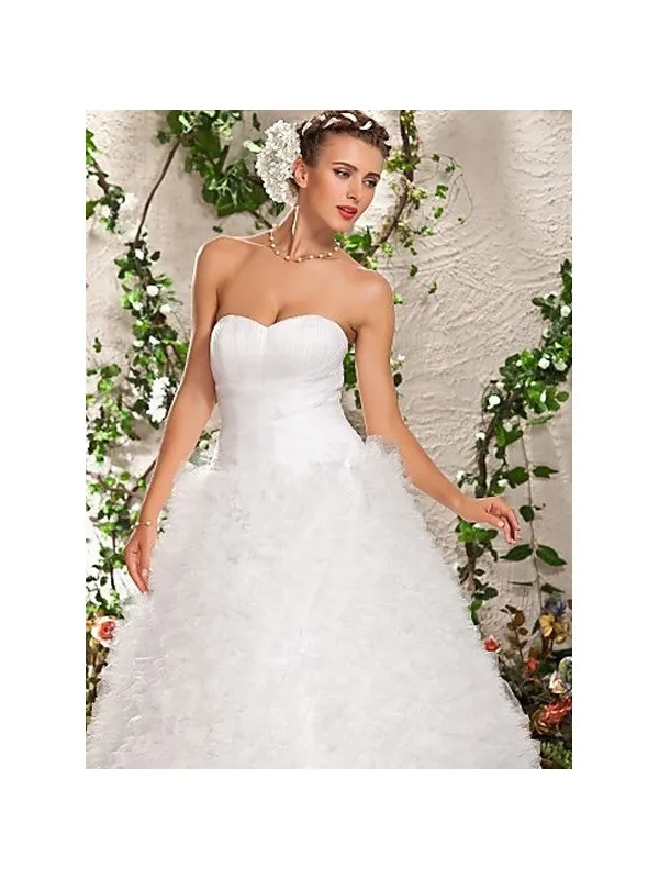 Abito da sposa A-line con gonna in tulle vaporosa piena di piccole balze