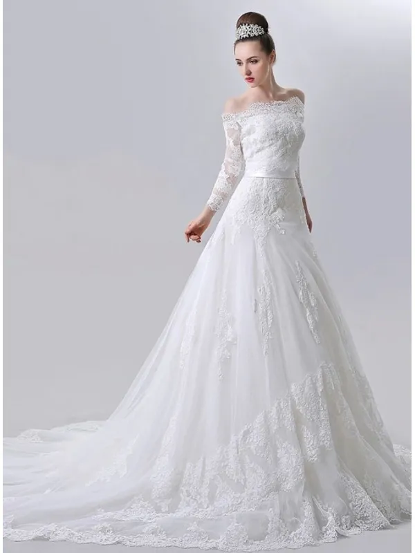 Abito da Sposa di Pizzo A Line con fascia in raso e gonna svasata in tulle