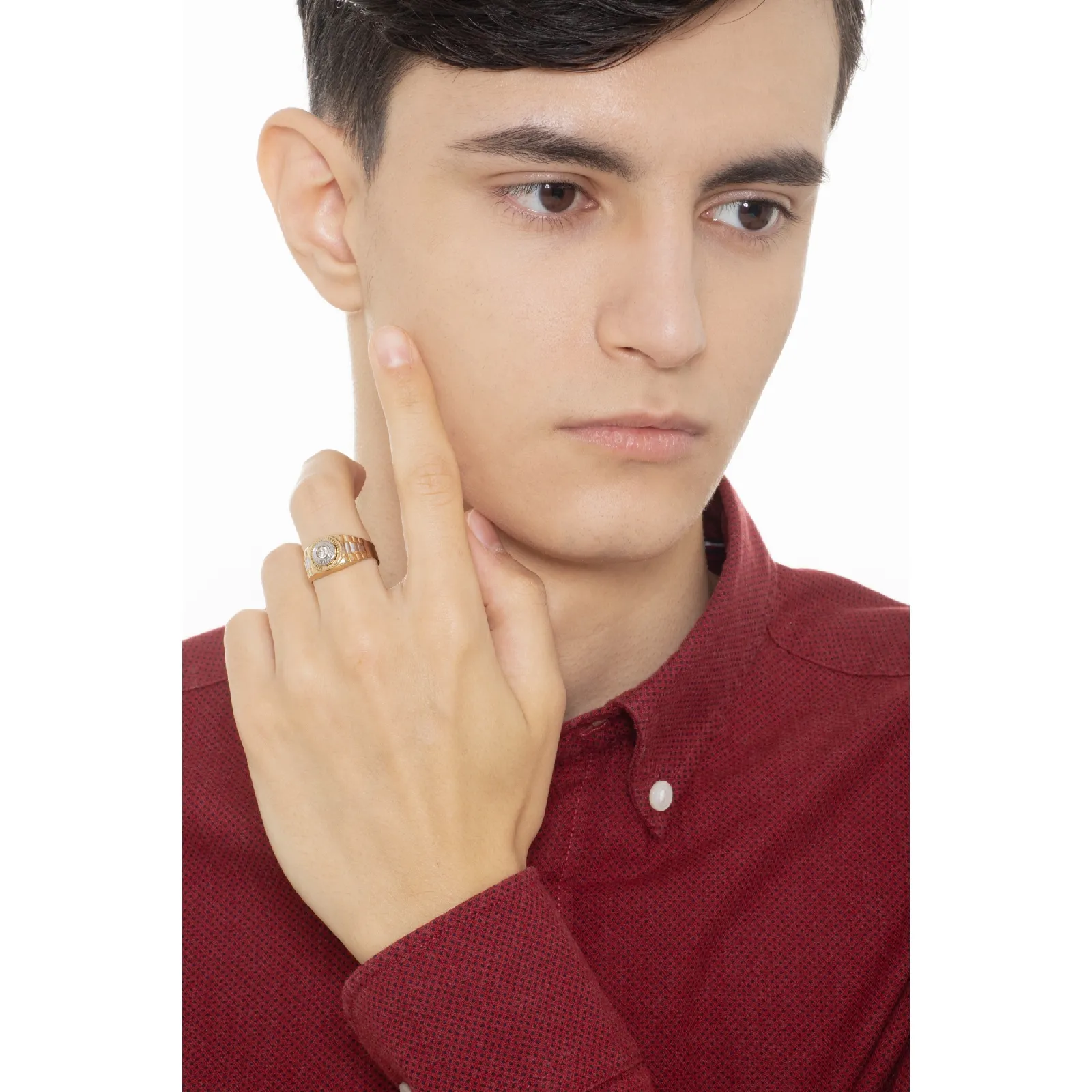 Anello tipo solitario in oro giallo e bianco 18k con zircone.
