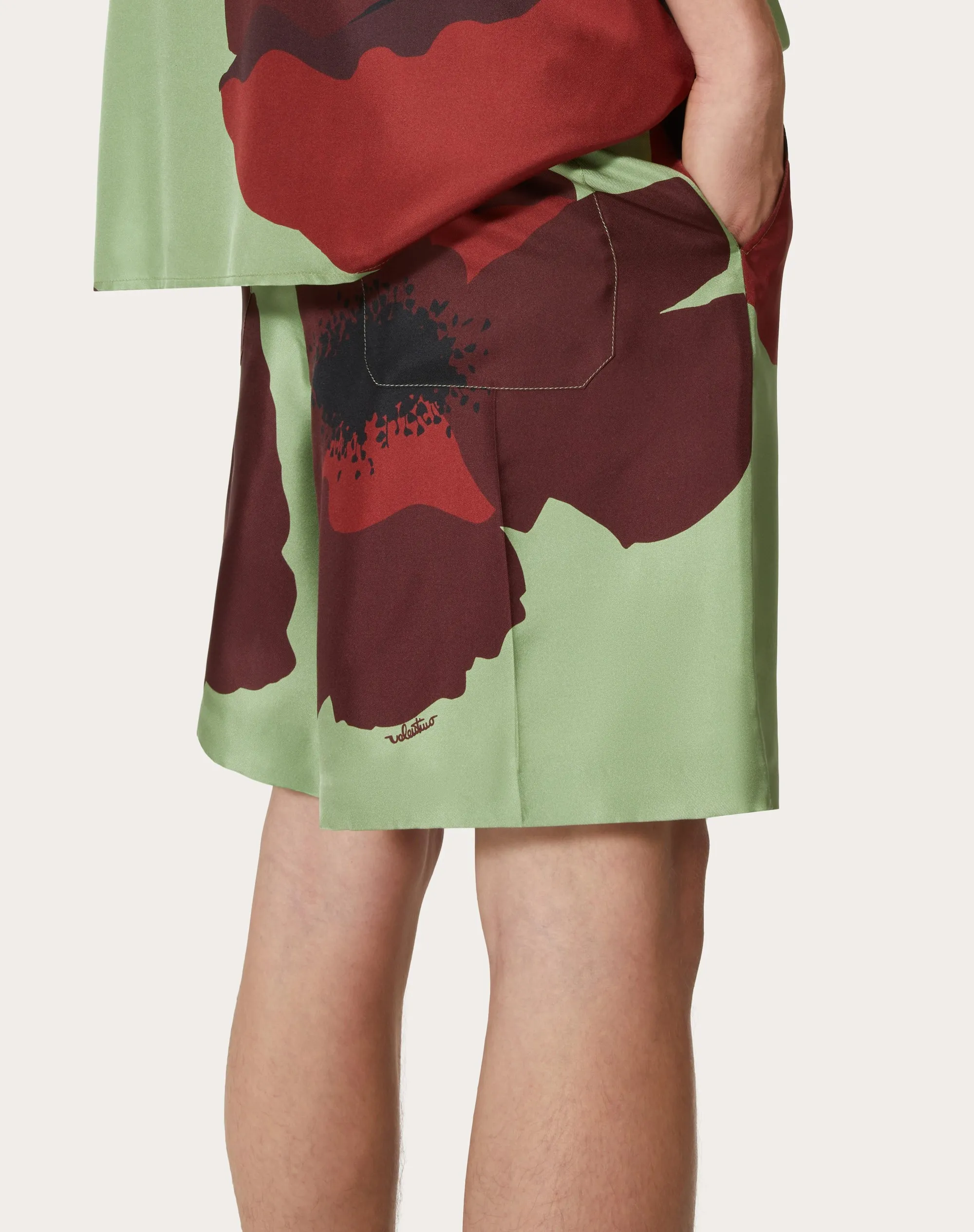 BERMUDA IN TWILL DI SETA CON STAMPA VALENTINO FLOWER PORTRAIT