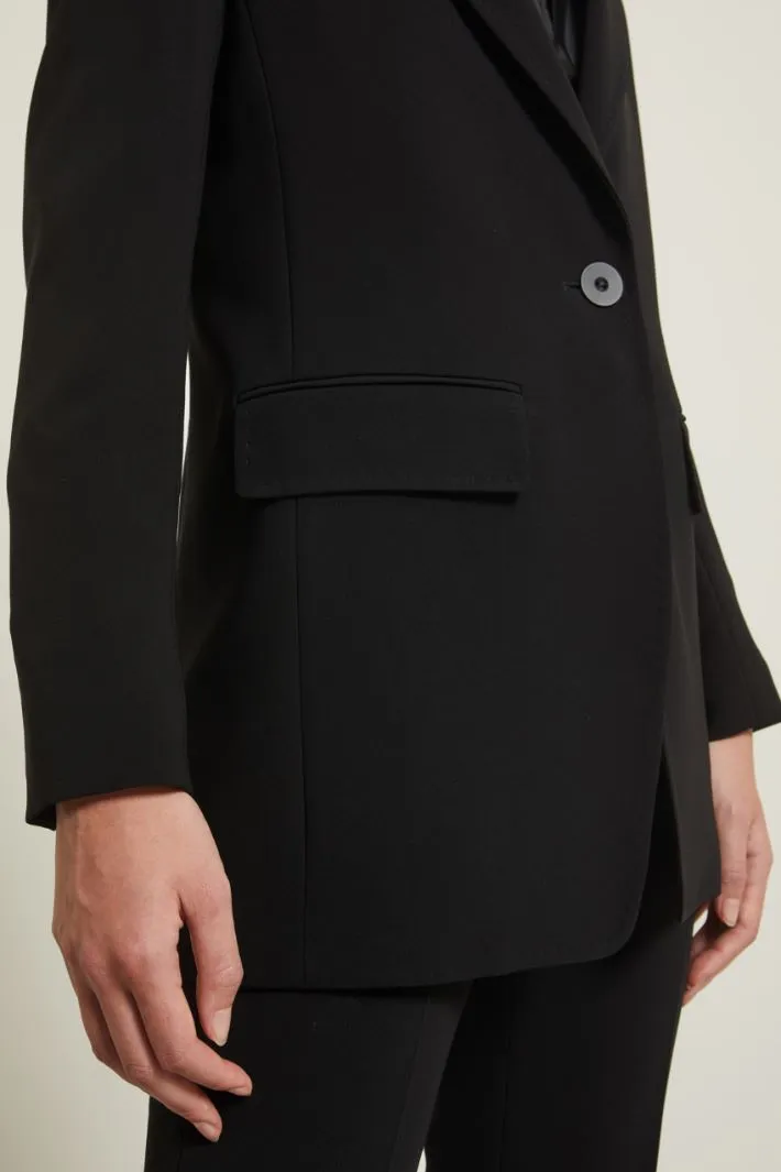Blazer rifinito a puntino