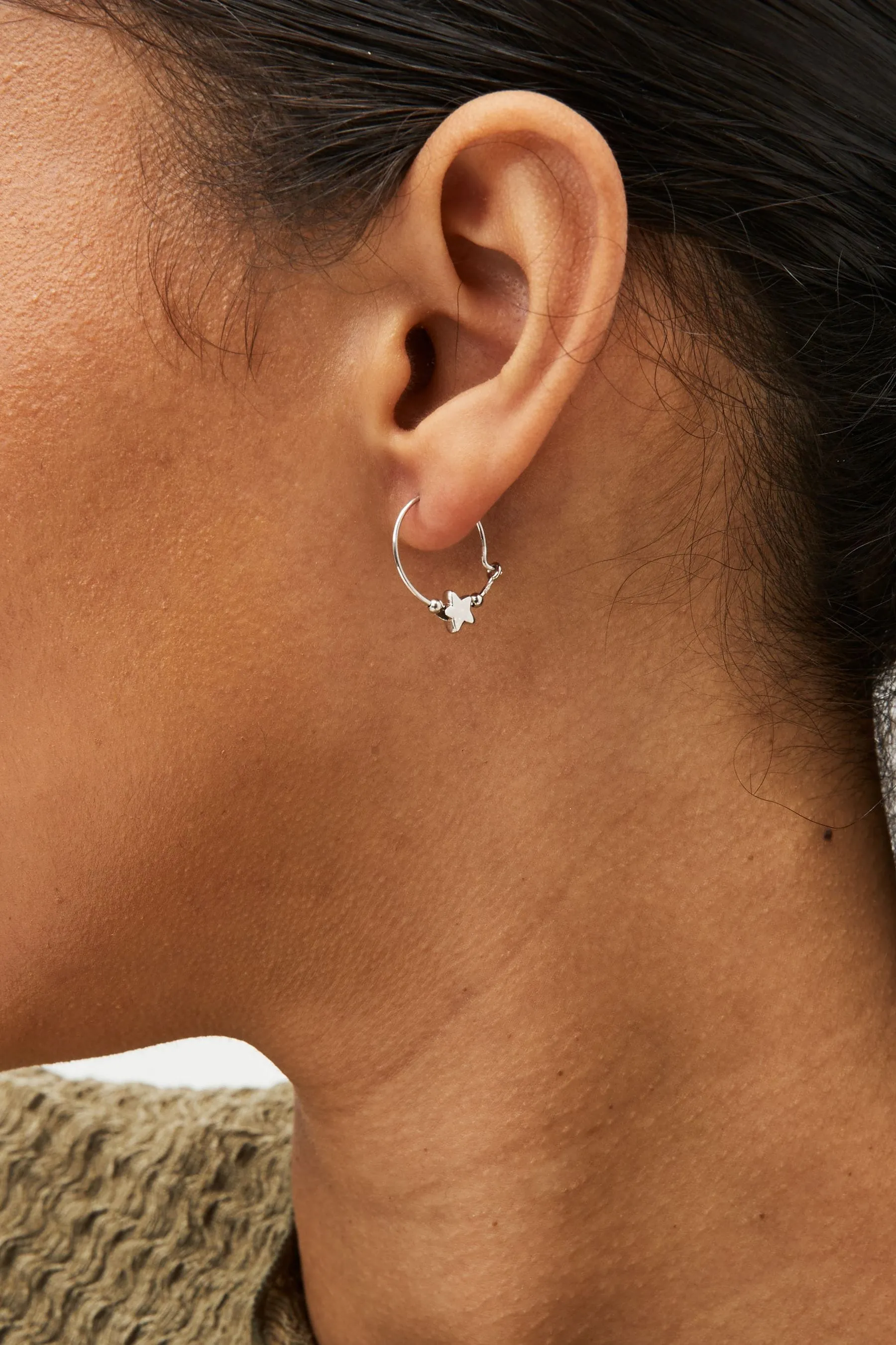 Colore argento  - Orecchini a cerchio in Argento sterling a stella