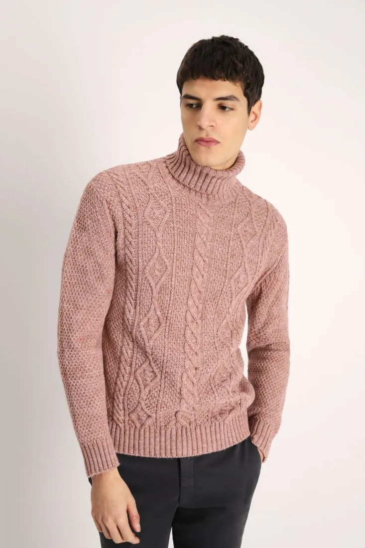 Dolcevita oversize monocolour con lavorazione intrecciata