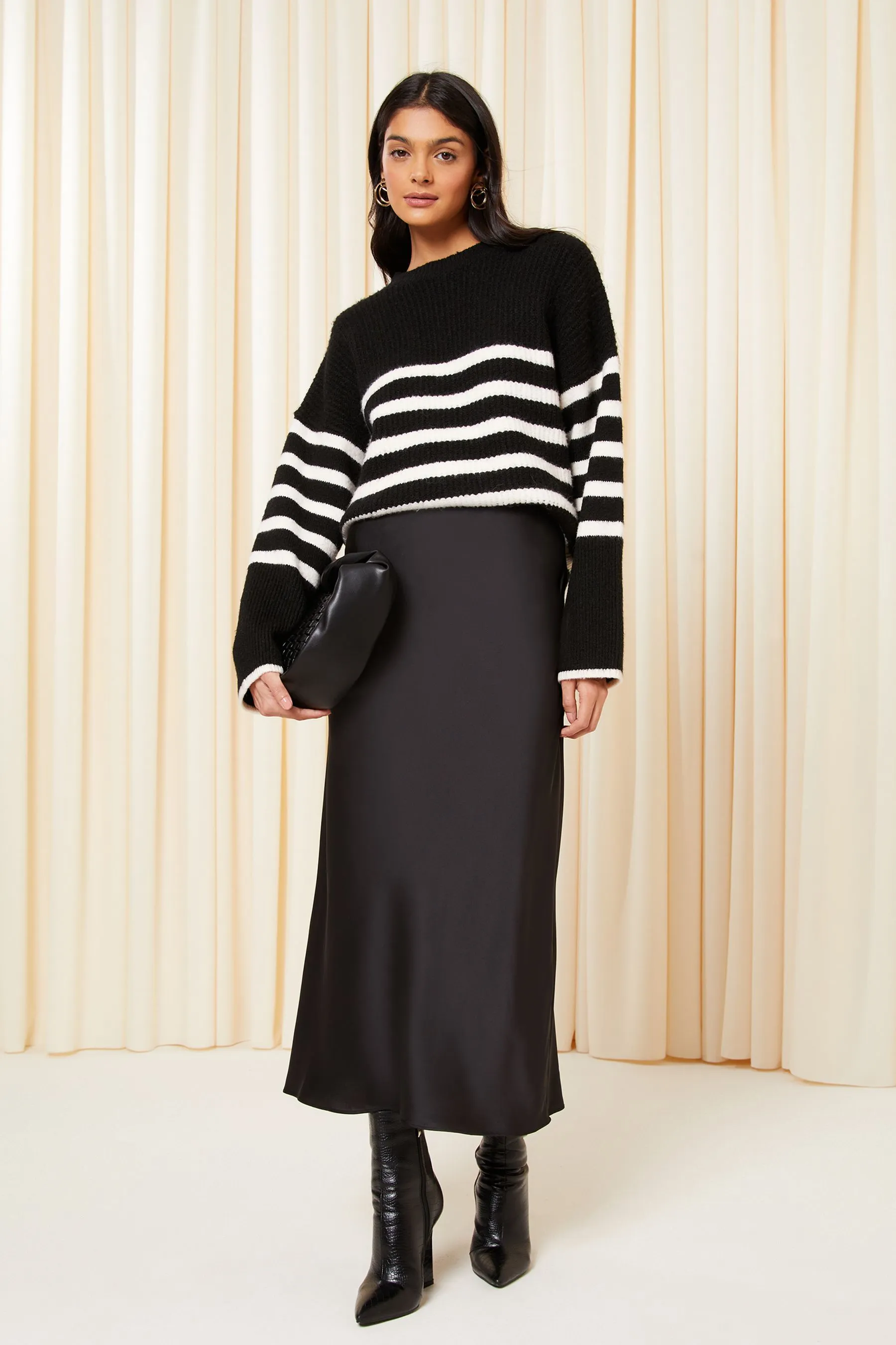 Friends Like These Satin - Gonna maxi con taglio in sbieco