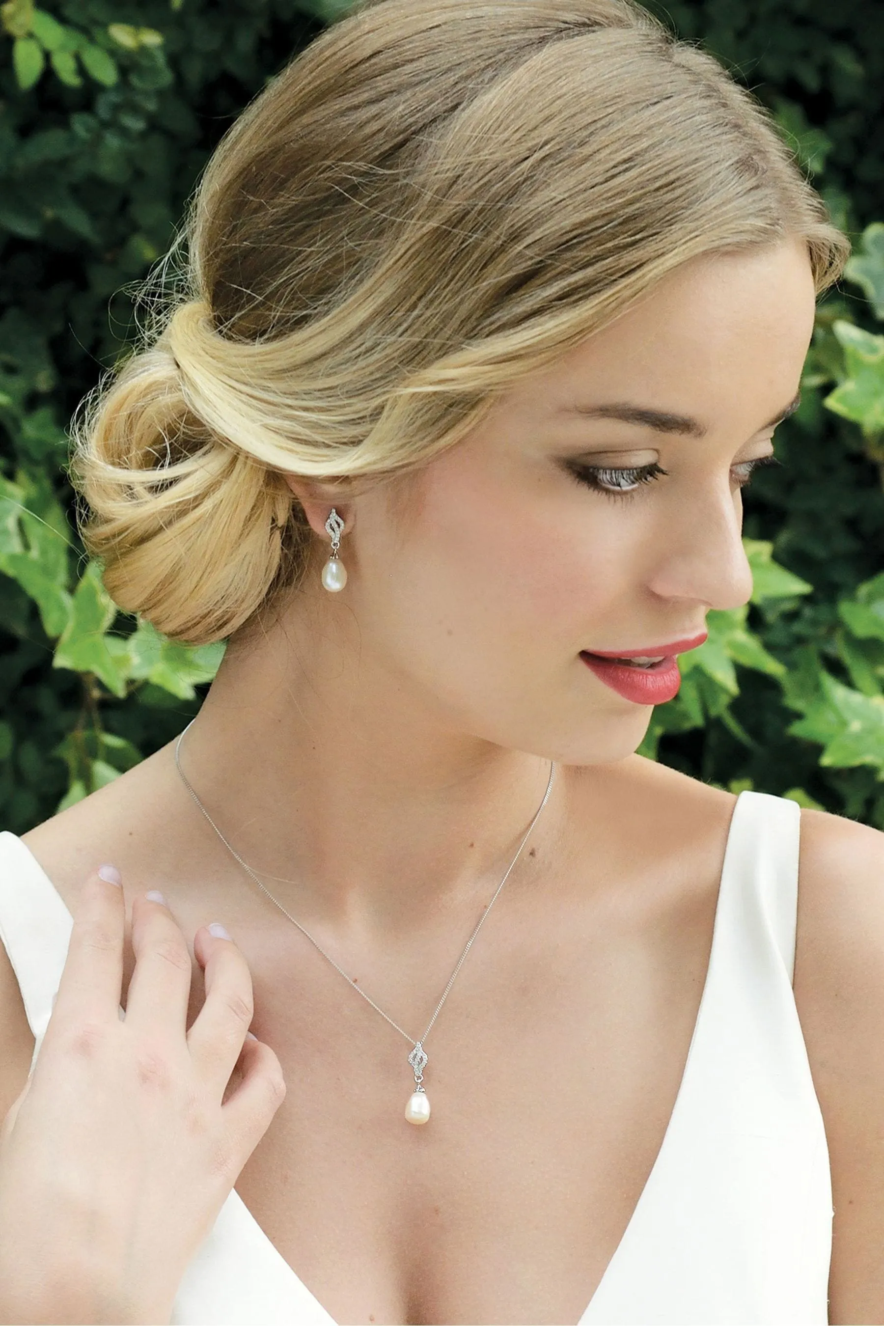 Ivory & Co Lisbon - Ciondolo romantico con cristalli e perle