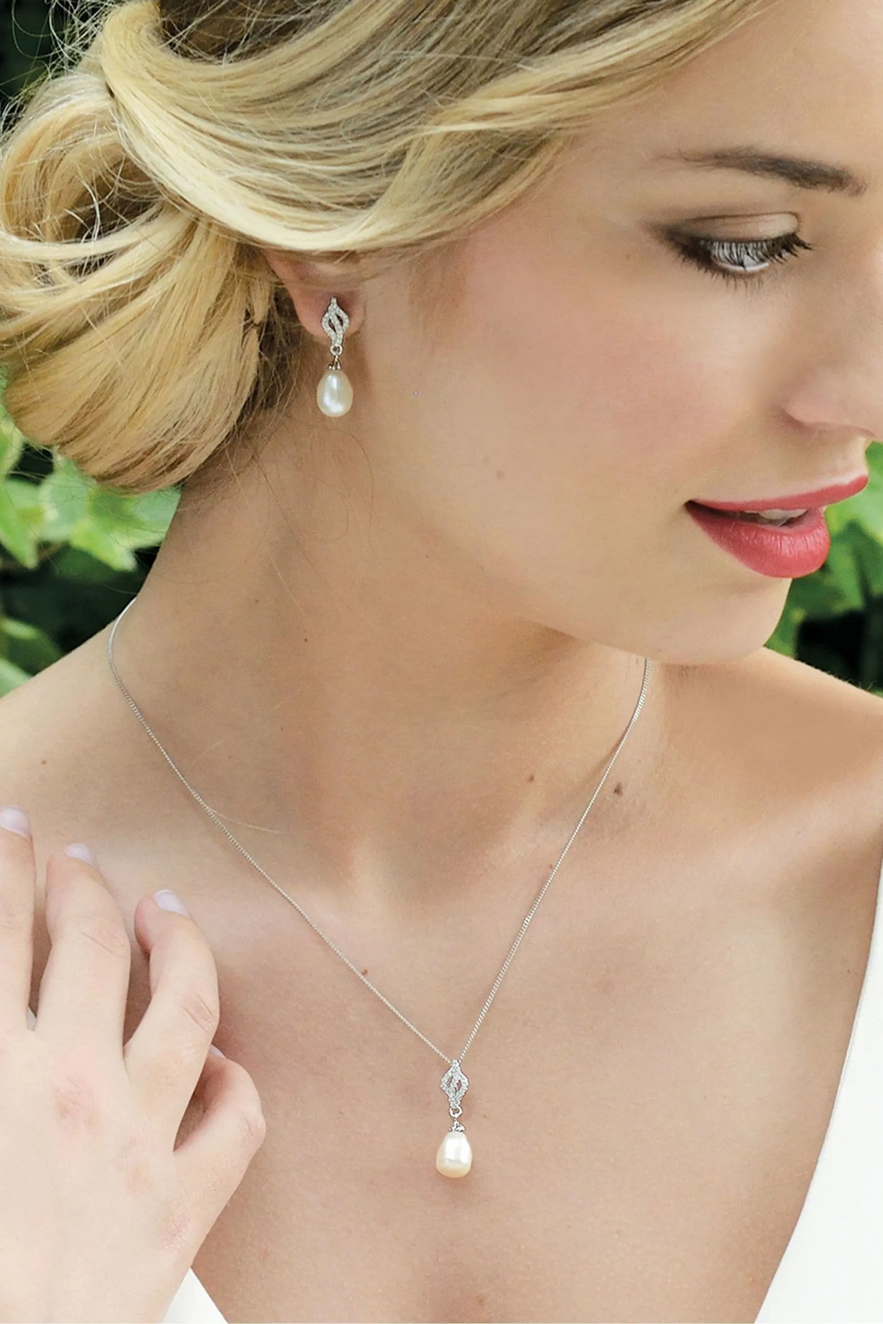Ivory & Co Lisbon - Ciondolo romantico con cristalli e perle