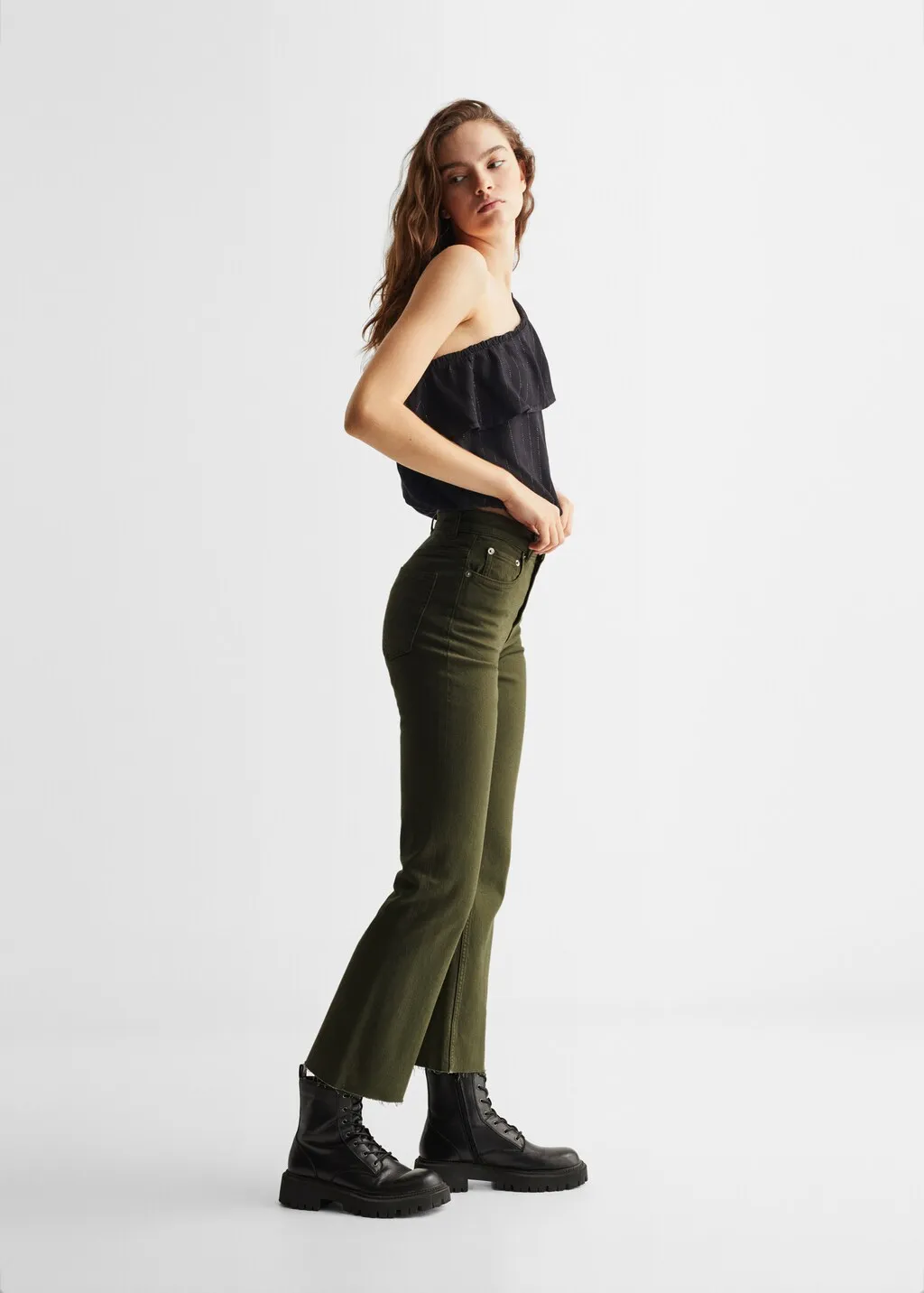 Jeans flare bordi sfilacciati