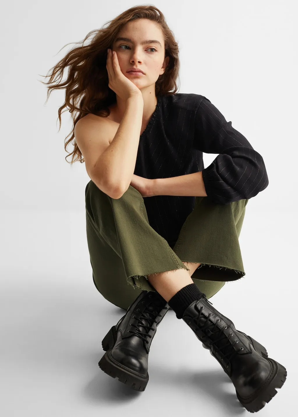 Jeans flare bordi sfilacciati