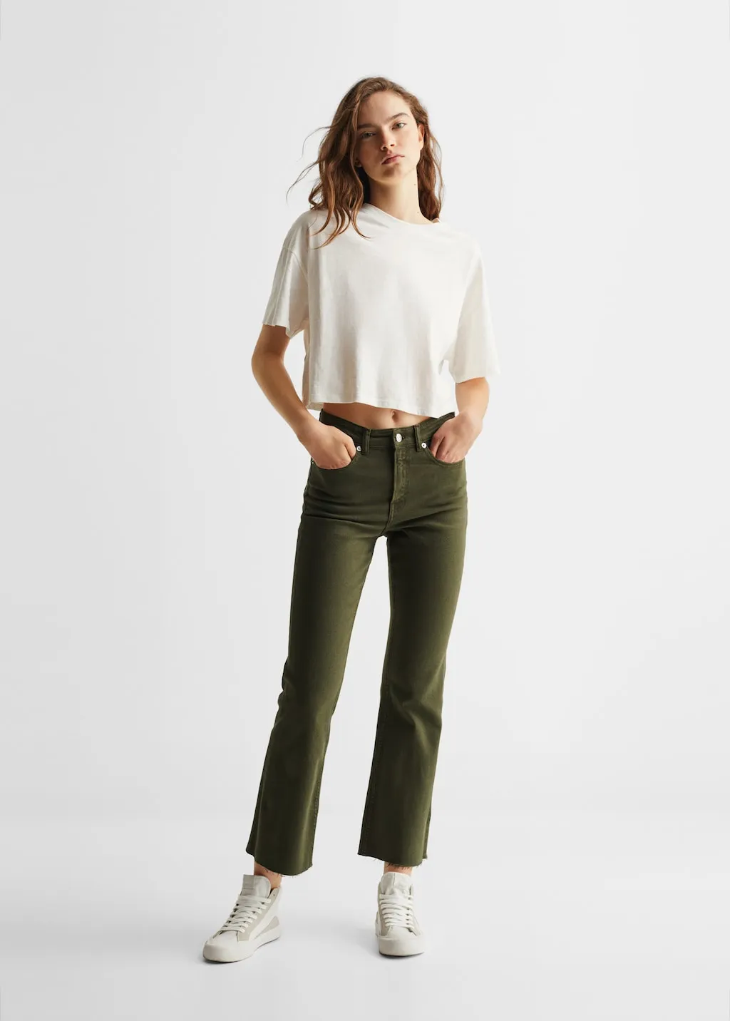 Jeans flare bordi sfilacciati