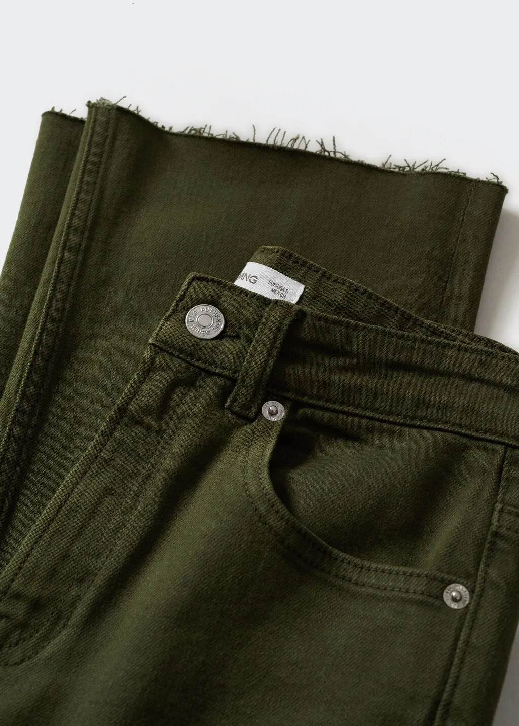 Jeans flare bordi sfilacciati
