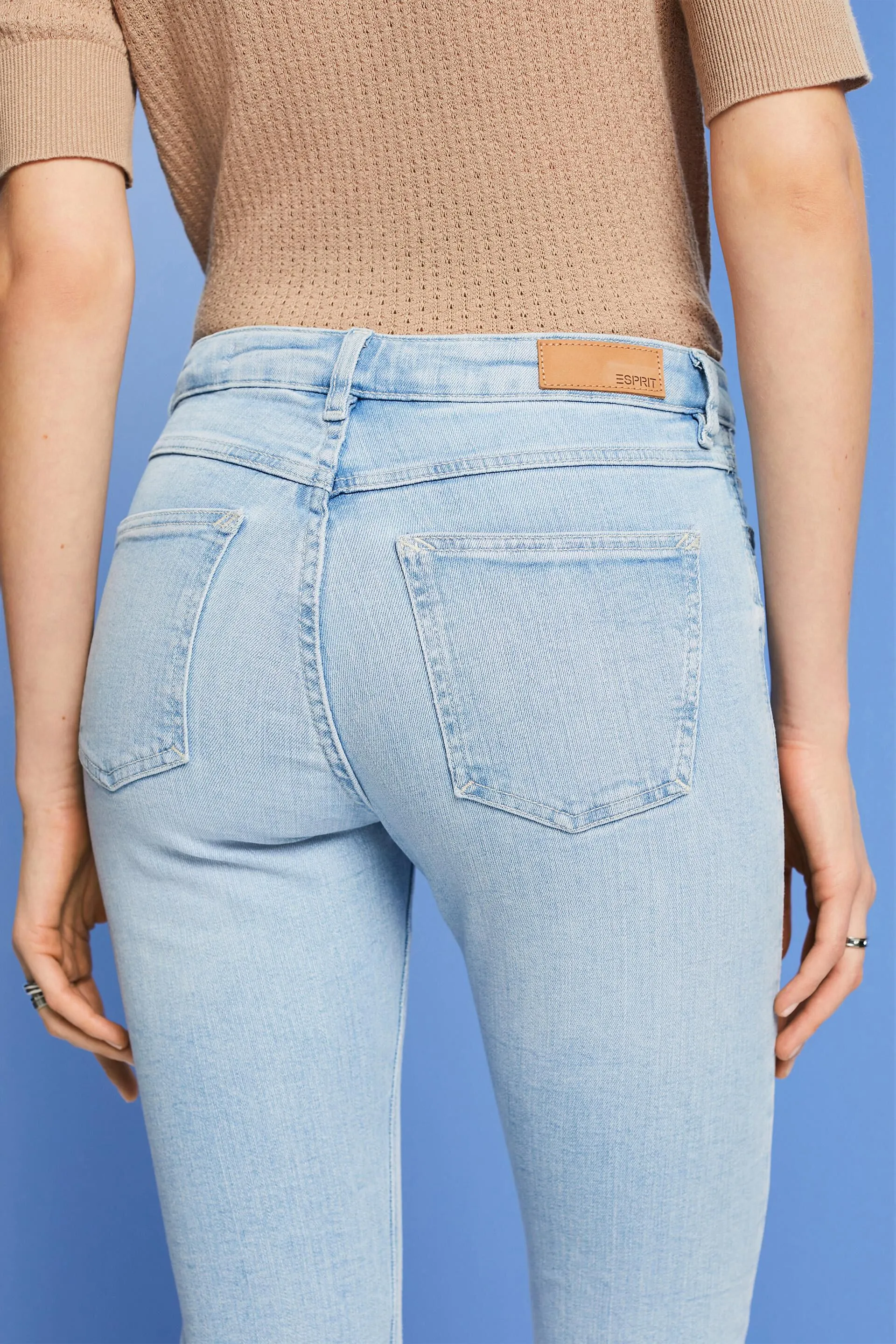 Jeans Slim Fit a vita media