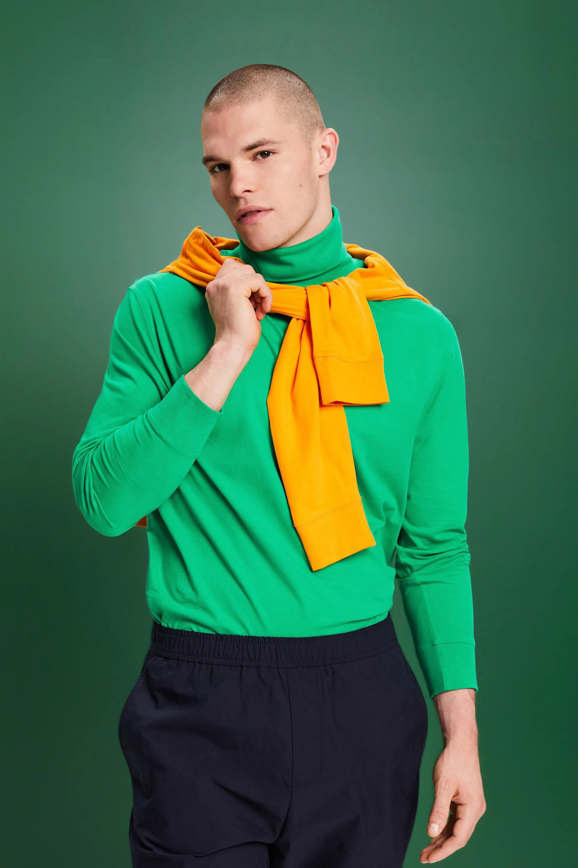 Maglia a manica lunga in cotone con collo a tartaruga