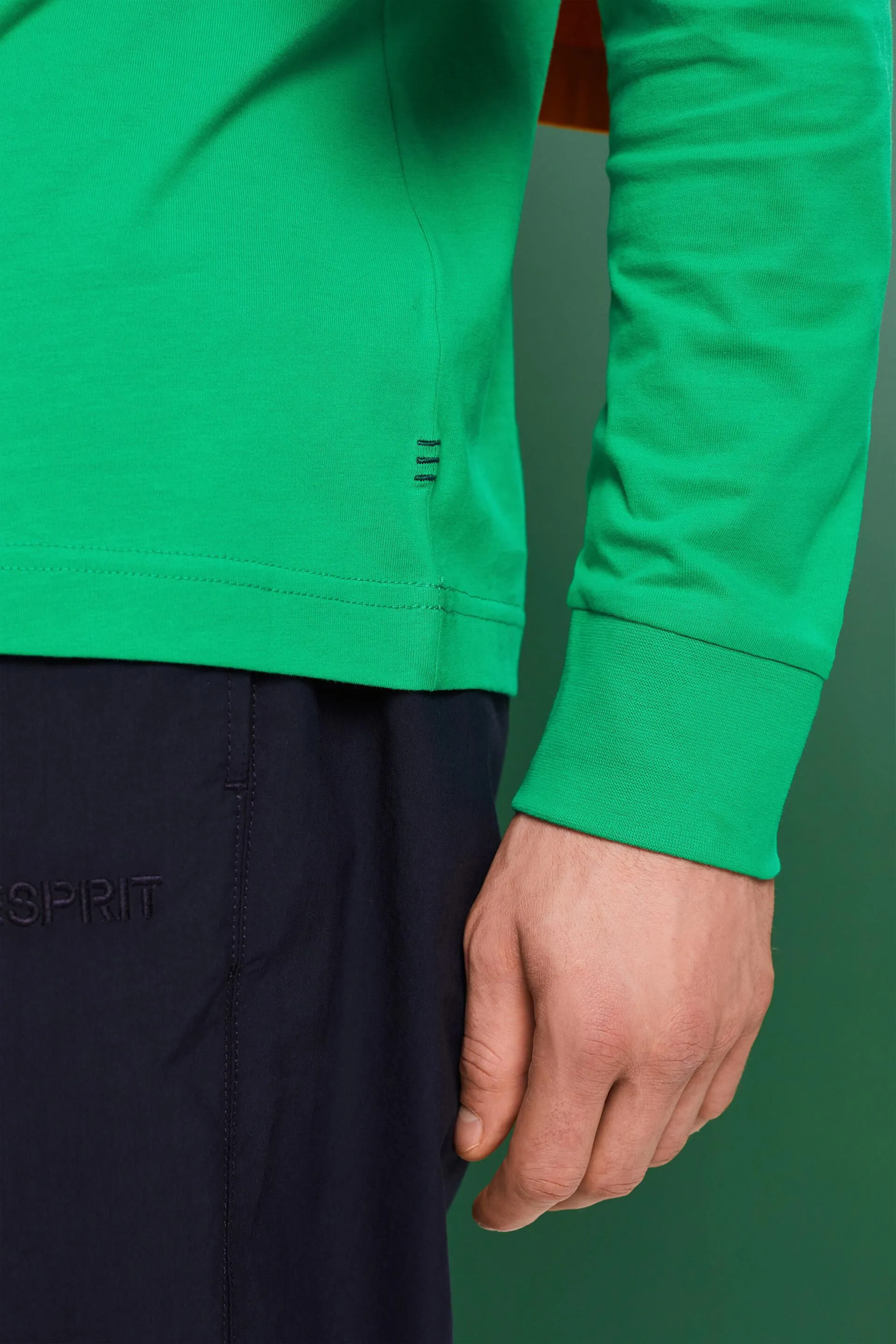 Maglia a manica lunga in cotone con collo a tartaruga