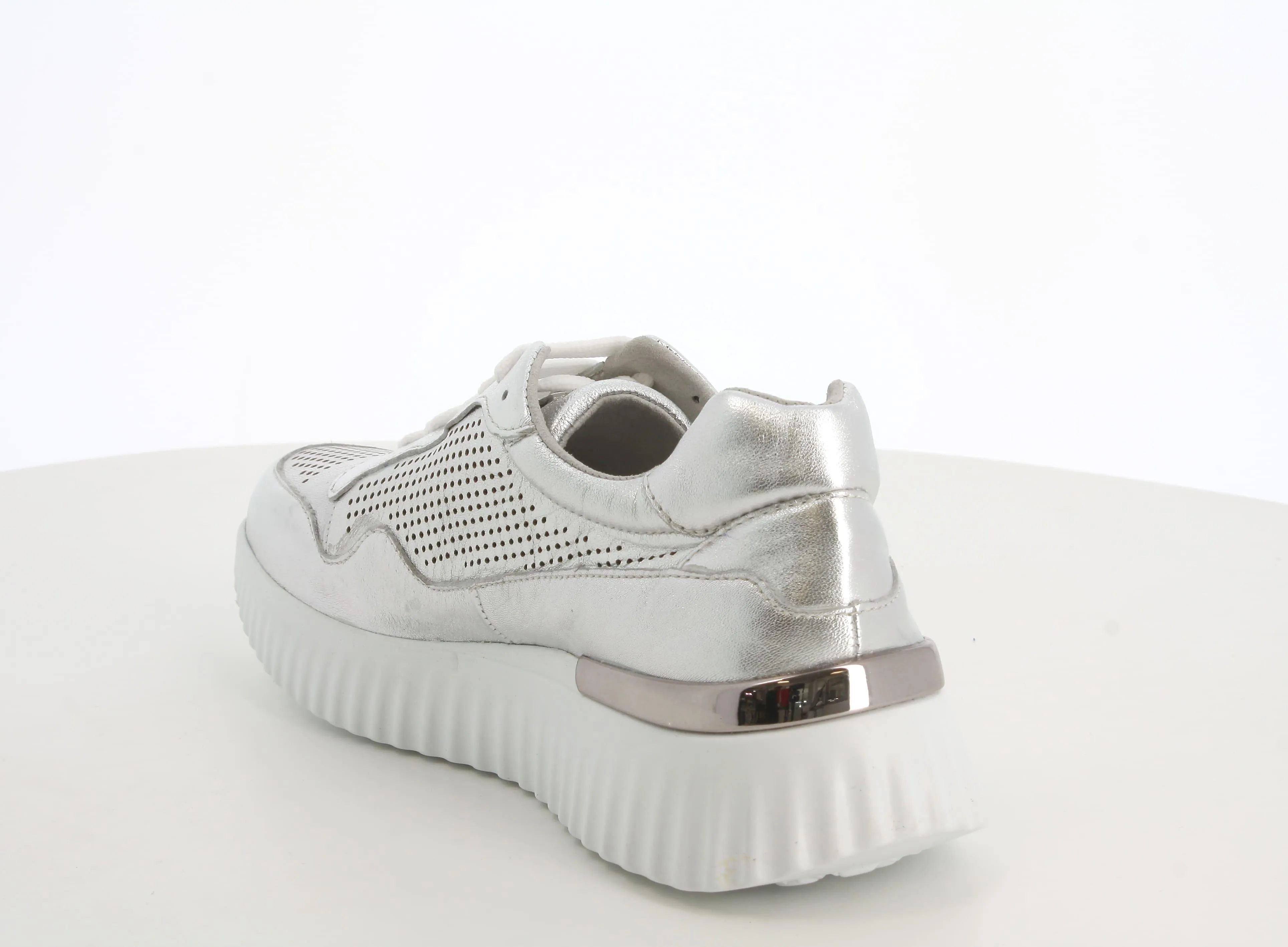 Melluso donna sneakers estive in pelle traforata