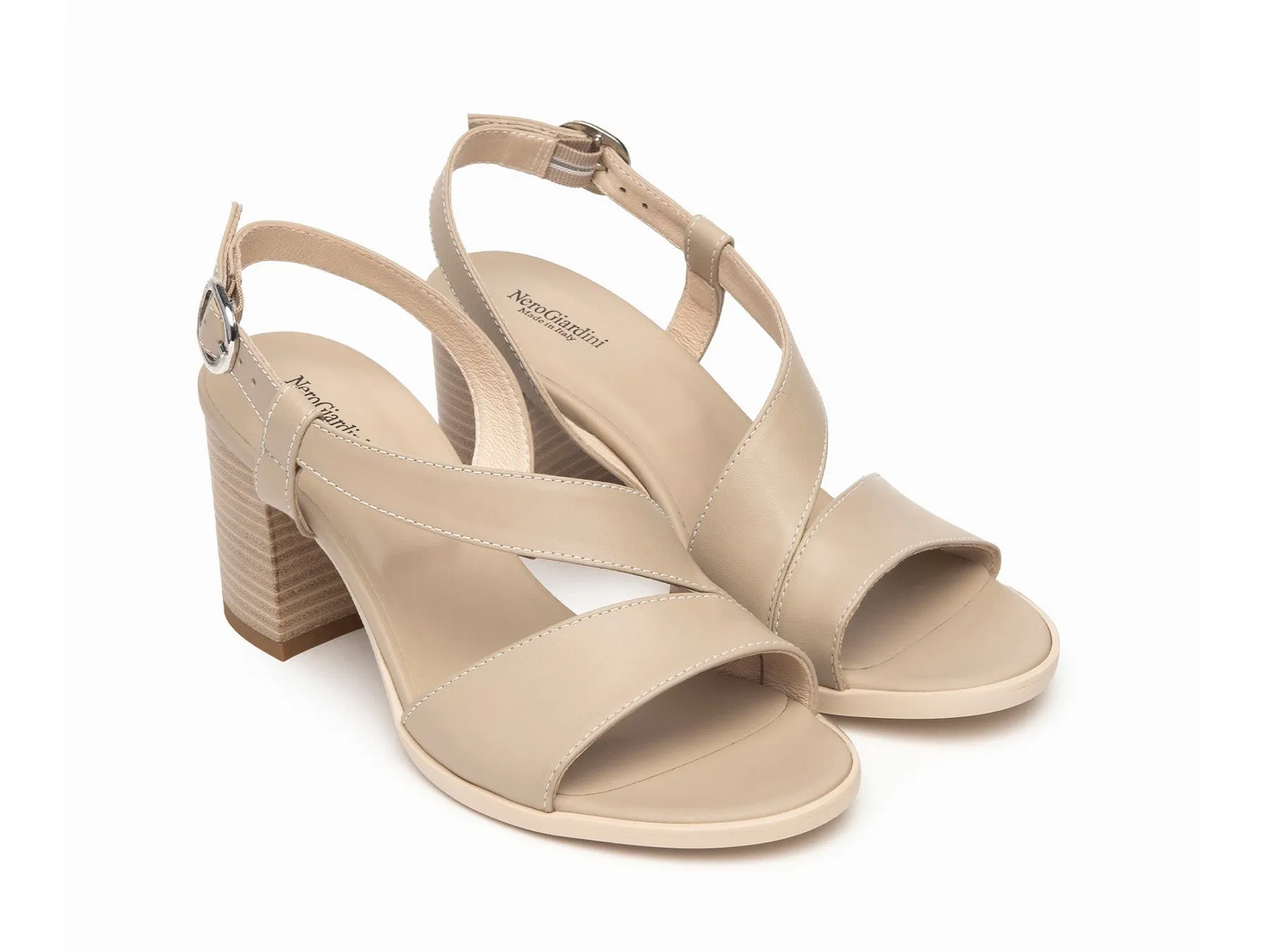 NeroGiardini Sandali Made in Italy Casual Chic Tomaia Pelle