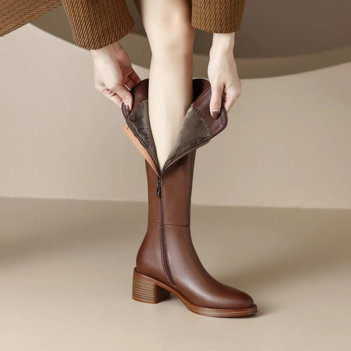 Stivali alti al ginocchio da donna Autunno Inverno Outdoor Casual Tacchi spessi Scarpe in vera pelle Donna Stivali lunghi classi