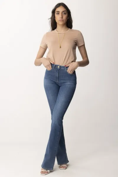 T-shirt con collana Nudo