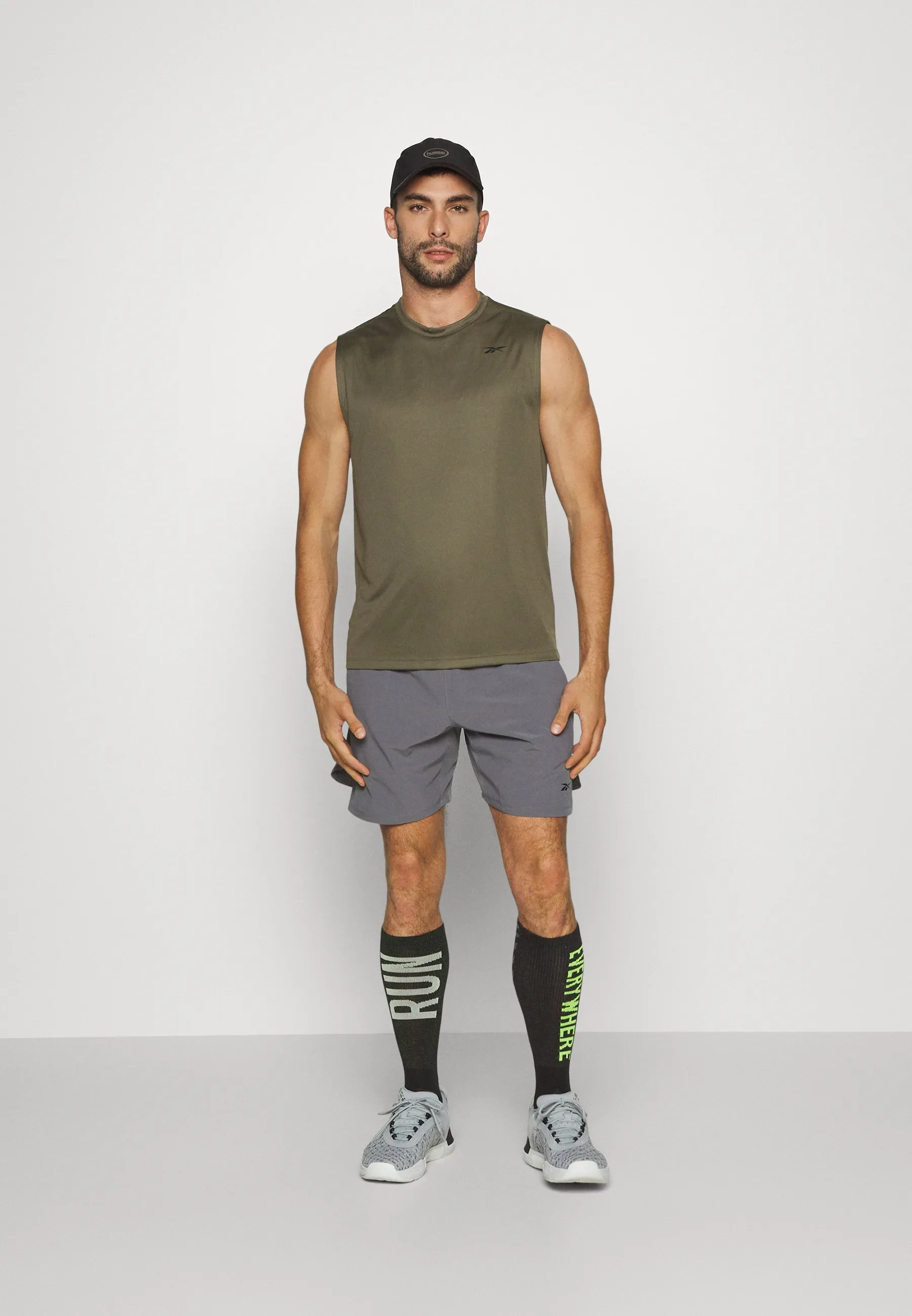 TRAIN SLEEVELESS TECH T-SHIRT - Top